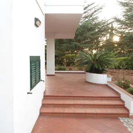 Holiday home Ary *
